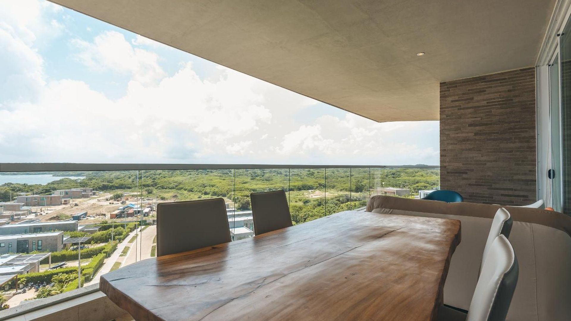 Amazing With Ocean View For 7 People In Baru Apartamento