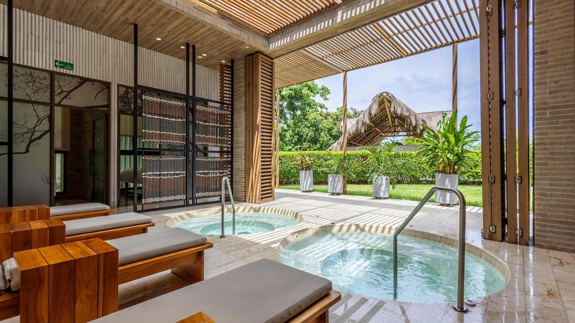 Amazing With Ocean View For 7 People In Baru