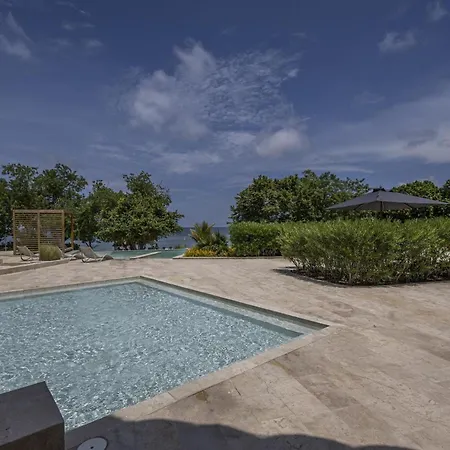 Amazing With Ocean View For 7 People In Baru