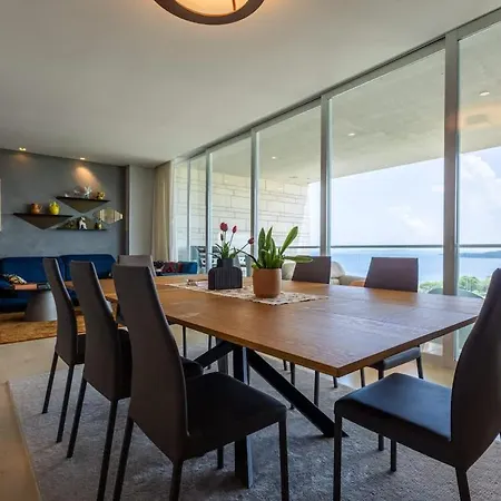Amazing With Ocean View For 7 People In Baru Apartamento